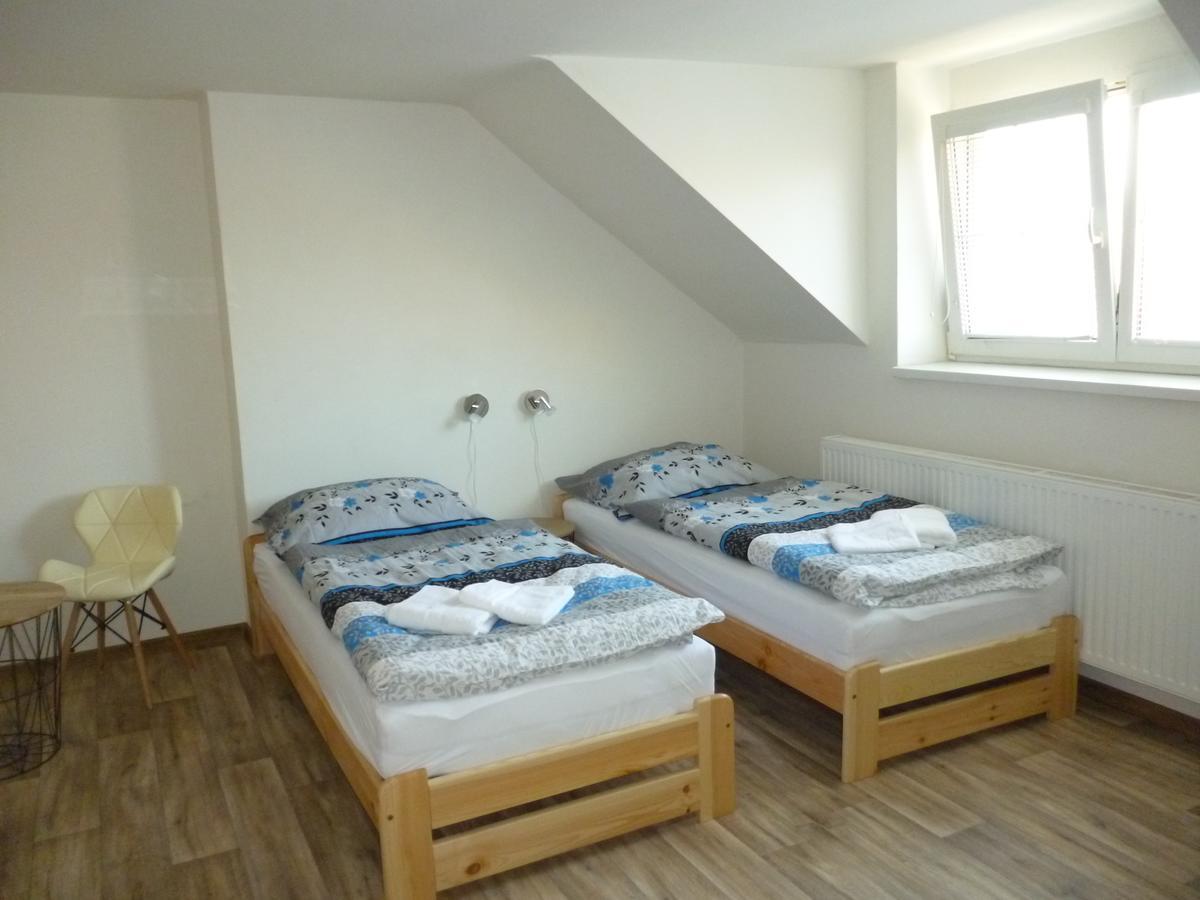 Apartman Relax-Chatka A Apartman Mikulov Buitenkant foto