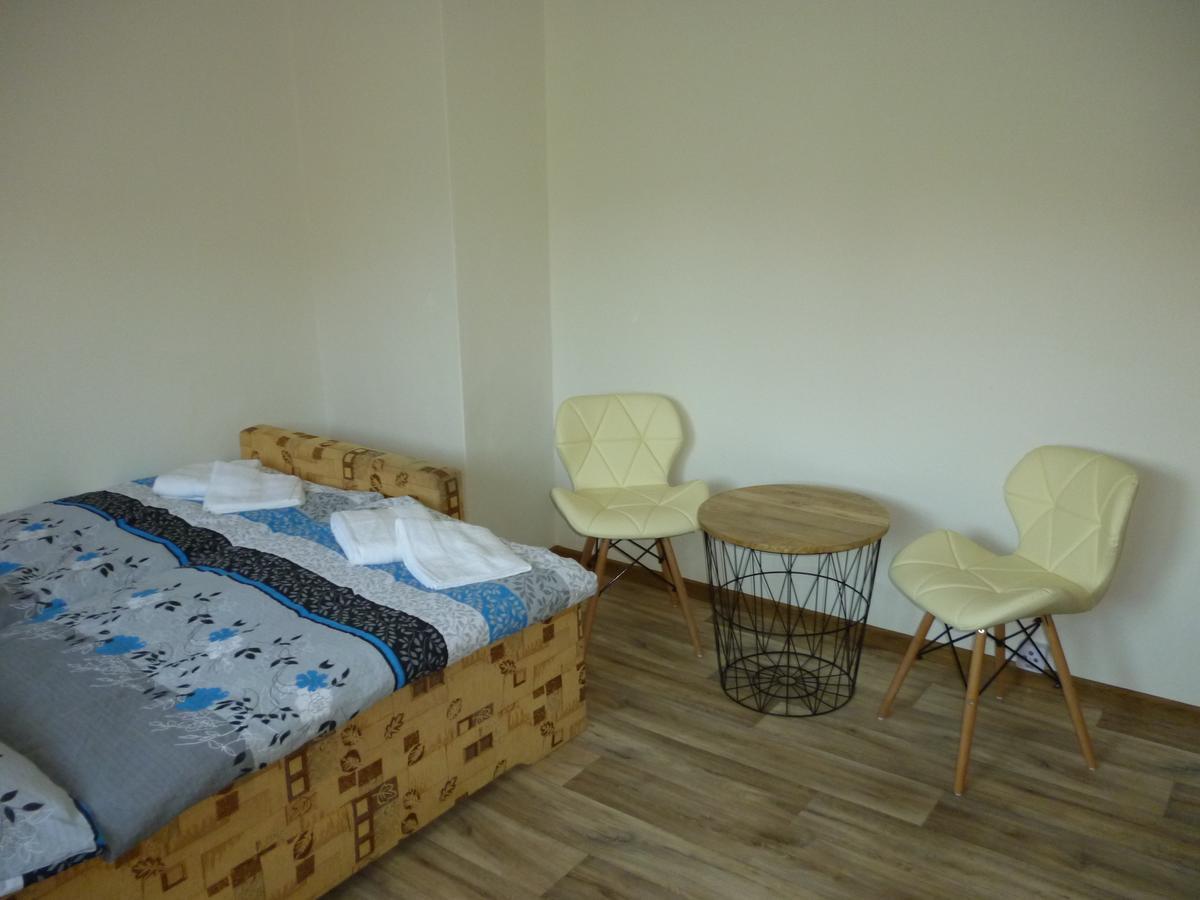 Apartman Relax-Chatka A Apartman Mikulov Buitenkant foto